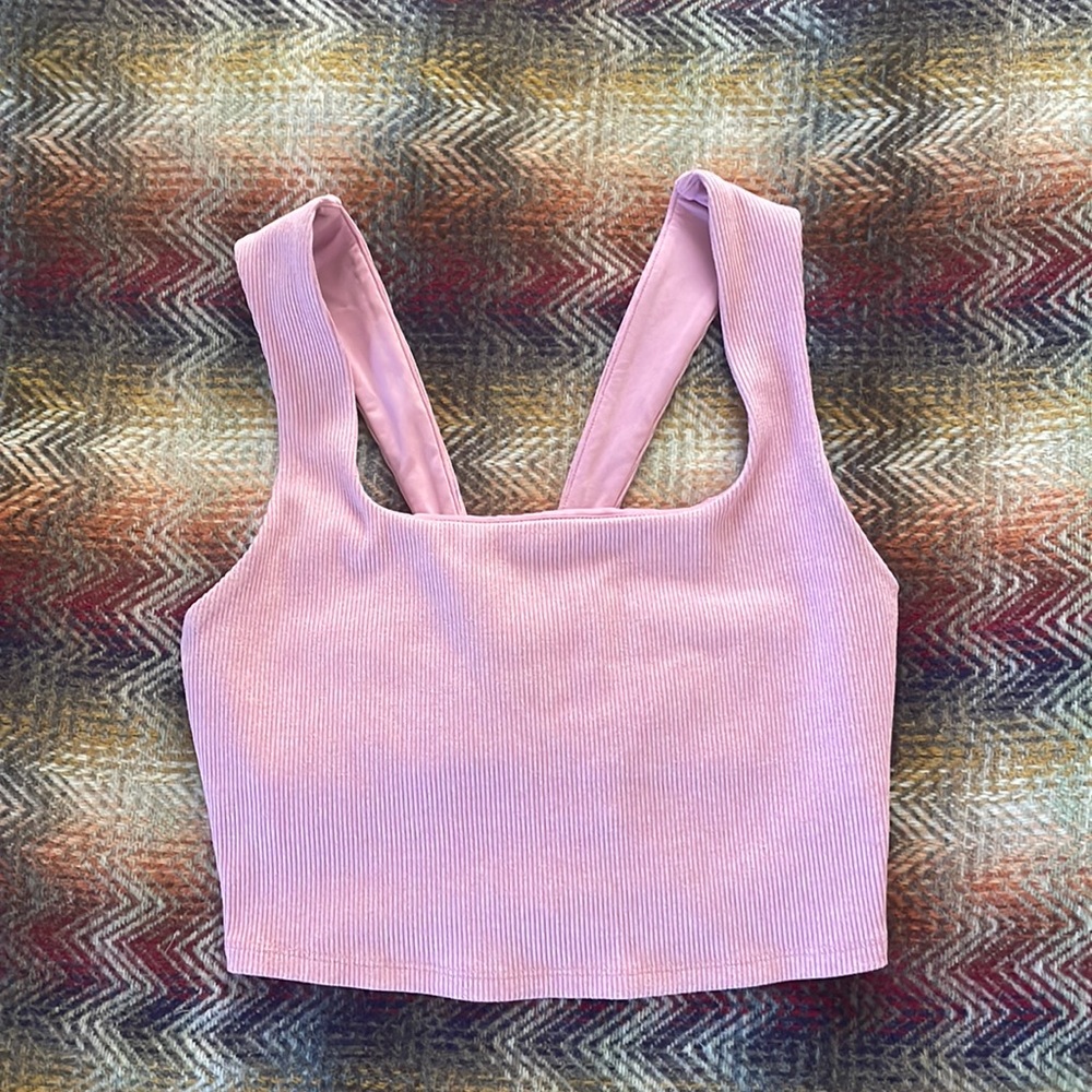 Alo Top, Size Small